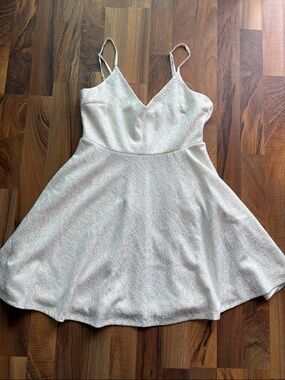 Lulu's Woman’s Ivory Floral Lace Spaghetti-Strap Mini Dress Size M